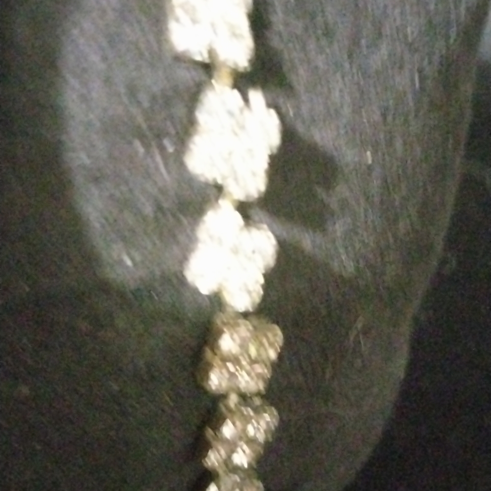 Petite Vintage 7" silver tone and rhinestone bracelet (sku 910) - Picture 4 of 8